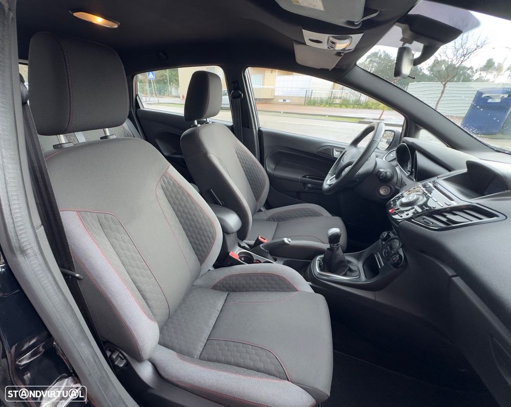 Ford Fiesta 1.0 T EcoBoost STLine - 12