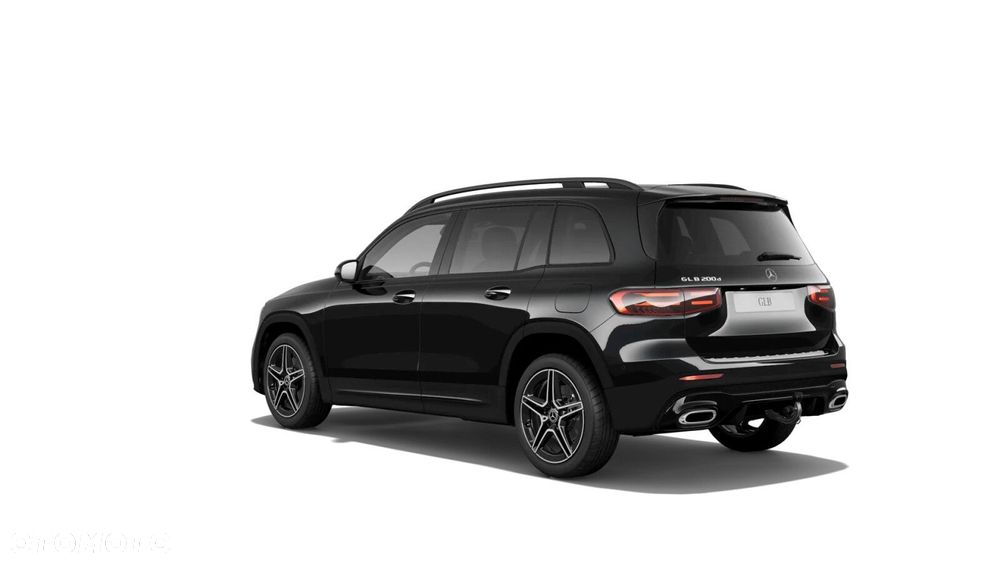 Mercedes-Benz GLB - 16