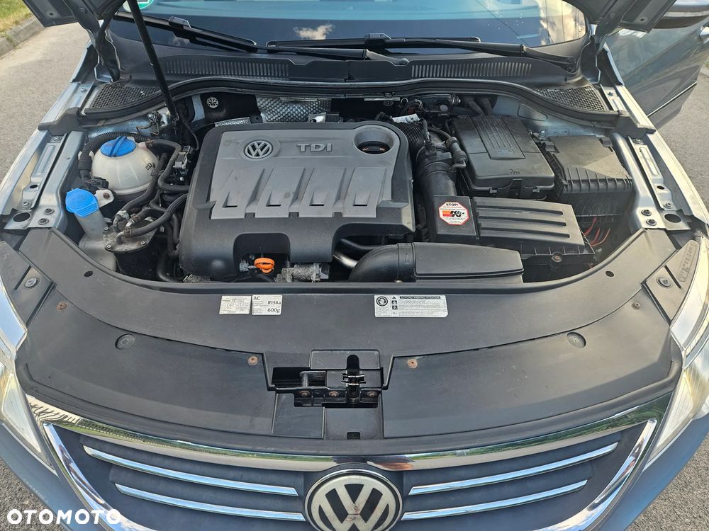 Volkswagen Passat CC 2.0 TDI Exclusive - 16