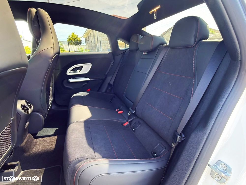 Mercedes-Benz CLA 220 - 17