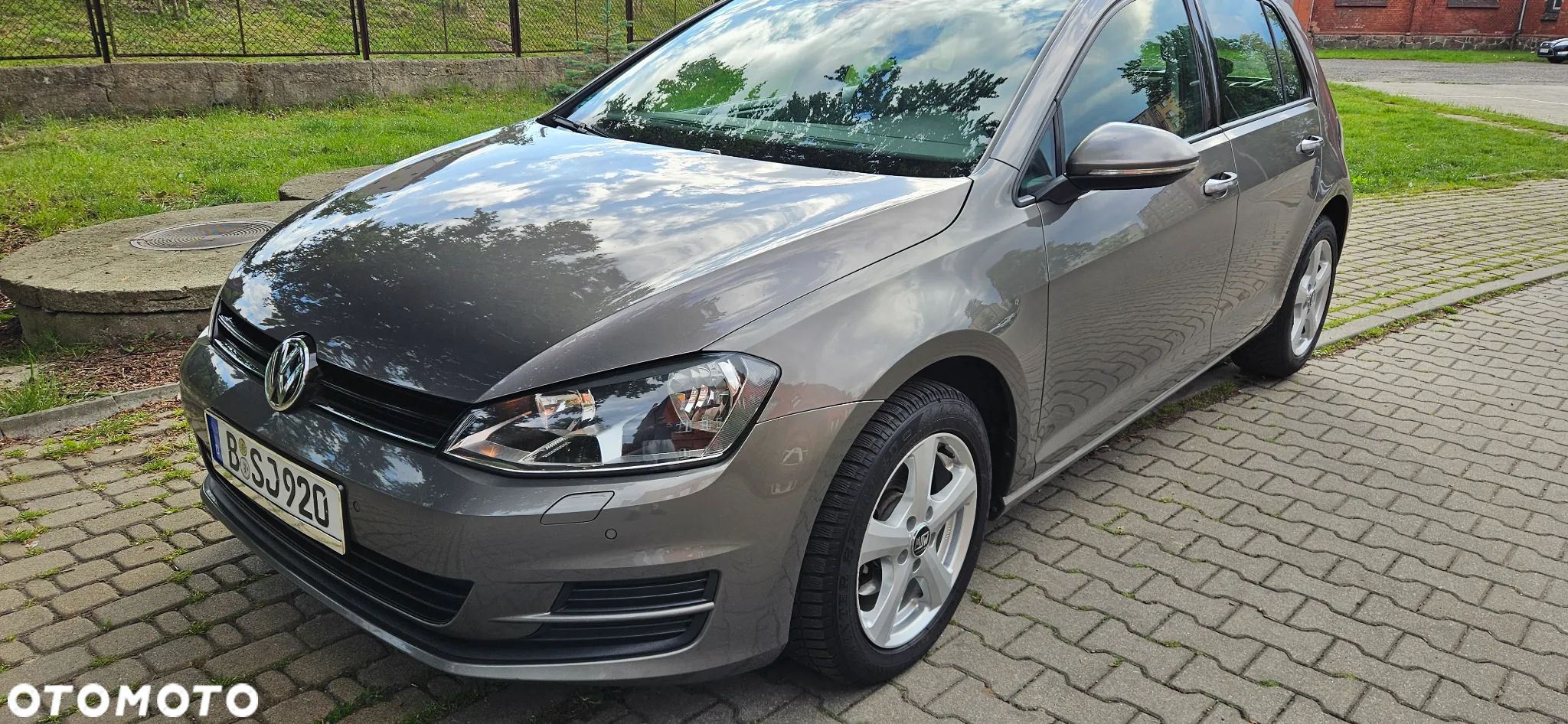 Volkswagen Golf VI 1.6 TDI BlueMot Comfortline - 1