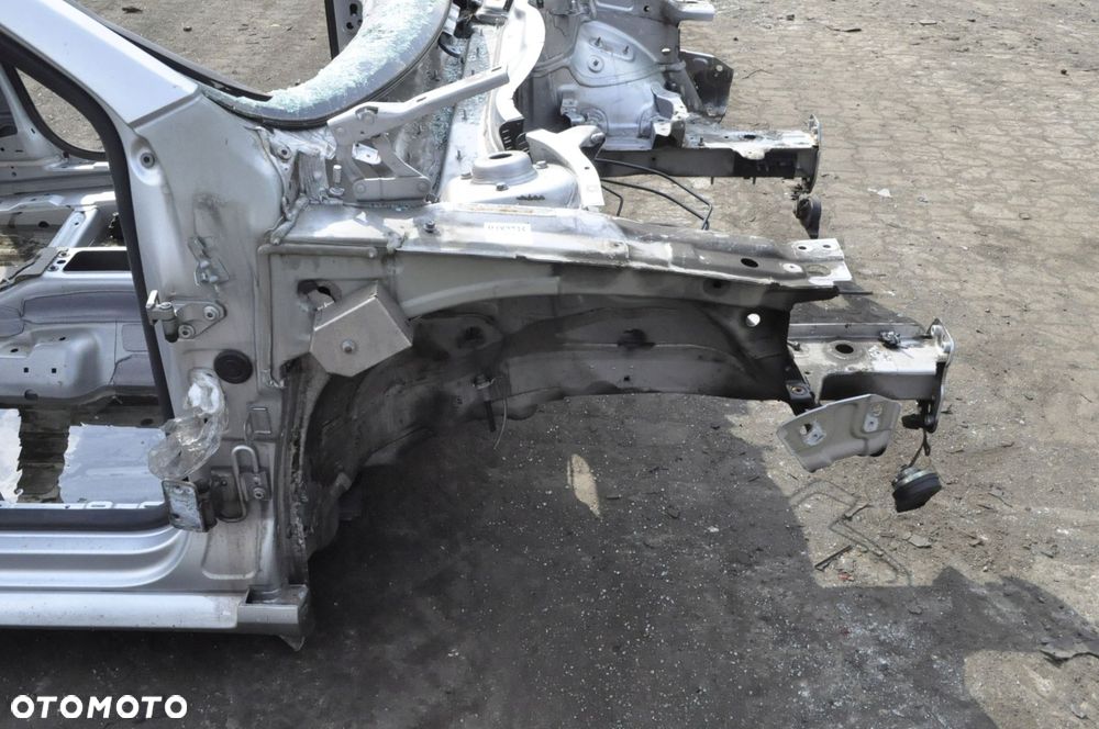 VW PASSAT B7 ĆWIARTKA PODŁUŻNICA PRAWA PRZEDNIA - 1