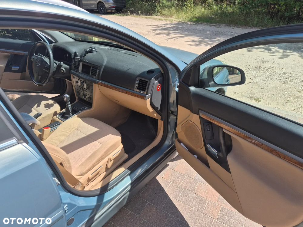 Opel Vectra 1.9 CDTI - 12