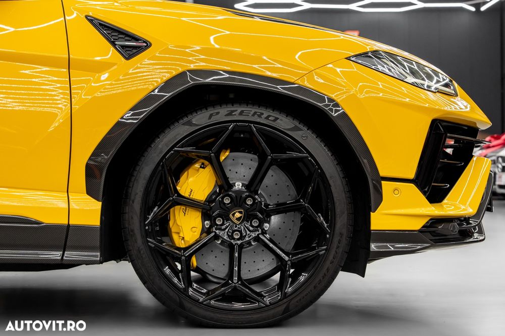 Lamborghini URUS - 7