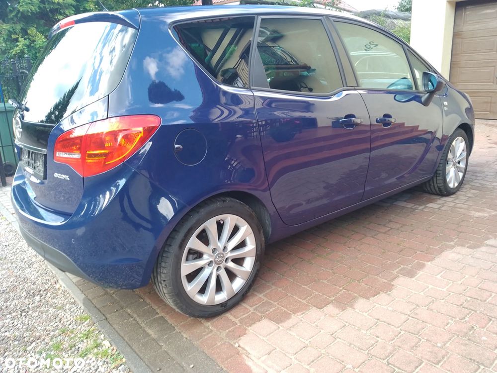 Opel Meriva 1.4 T Cosmo - 11