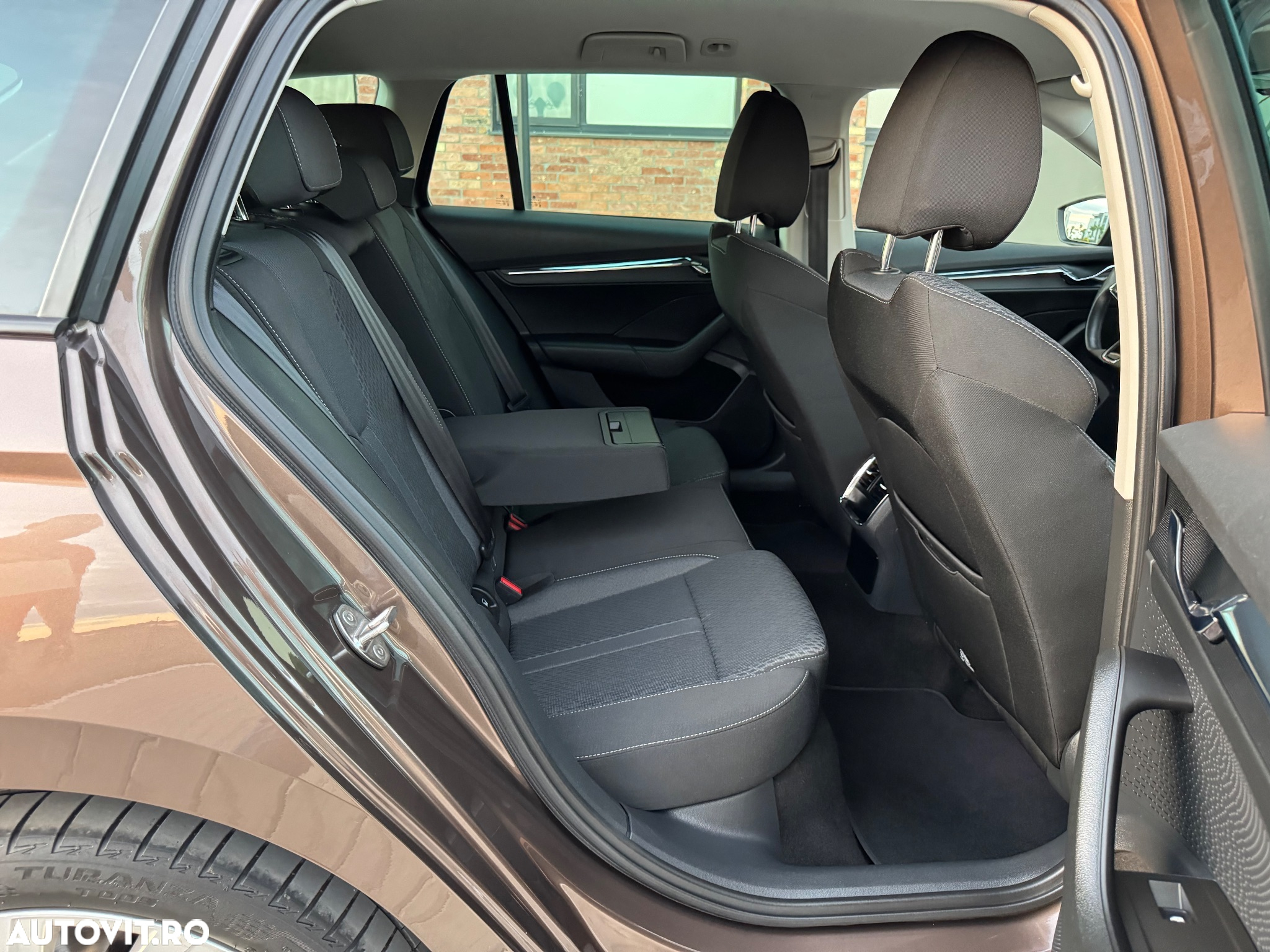 Skoda Octavia 2.0 TDI DSG Style - 10
