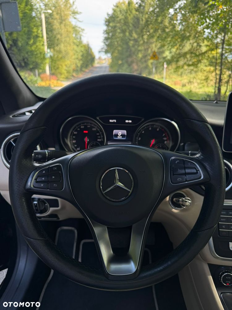 Mercedes-Benz CLA - 14