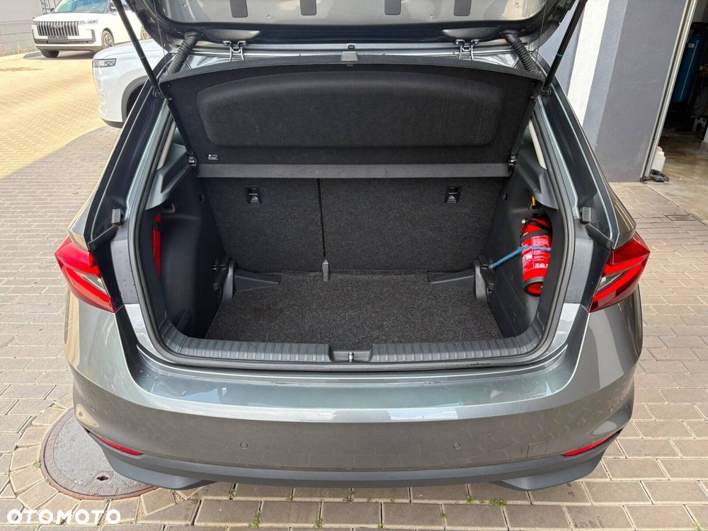 Skoda Fabia 1.0 TSI Ambition DSG - 17
