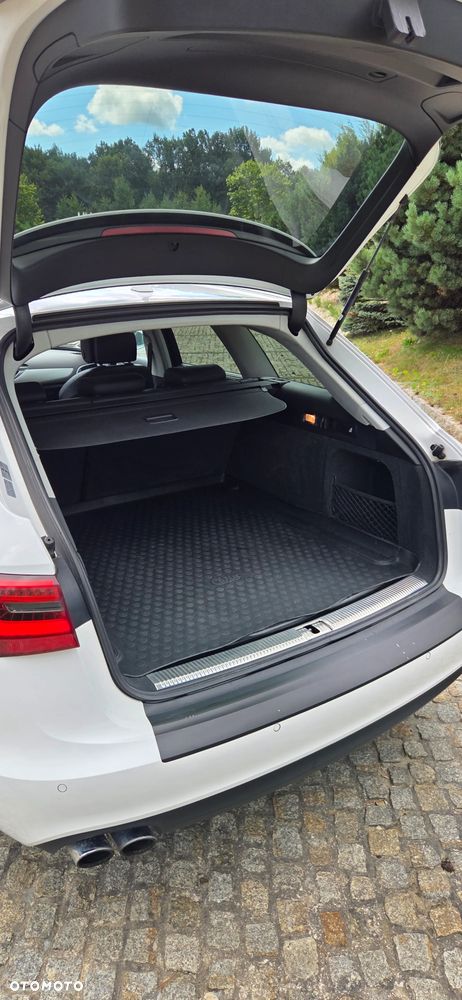 Audi A6 Avant - 16