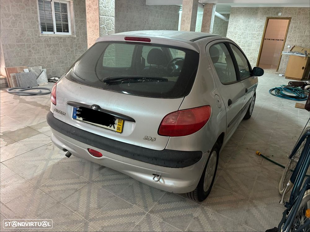 Peugeot 206 1.1 XT - 3