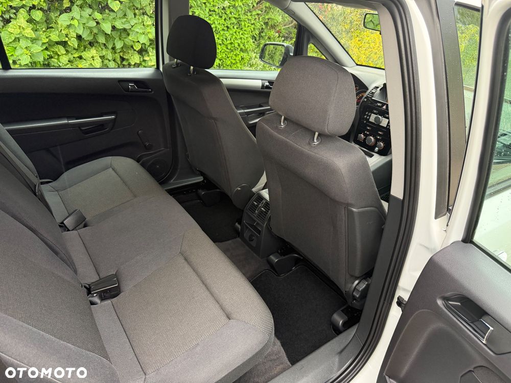 Opel Zafira 1.8 Family - 16