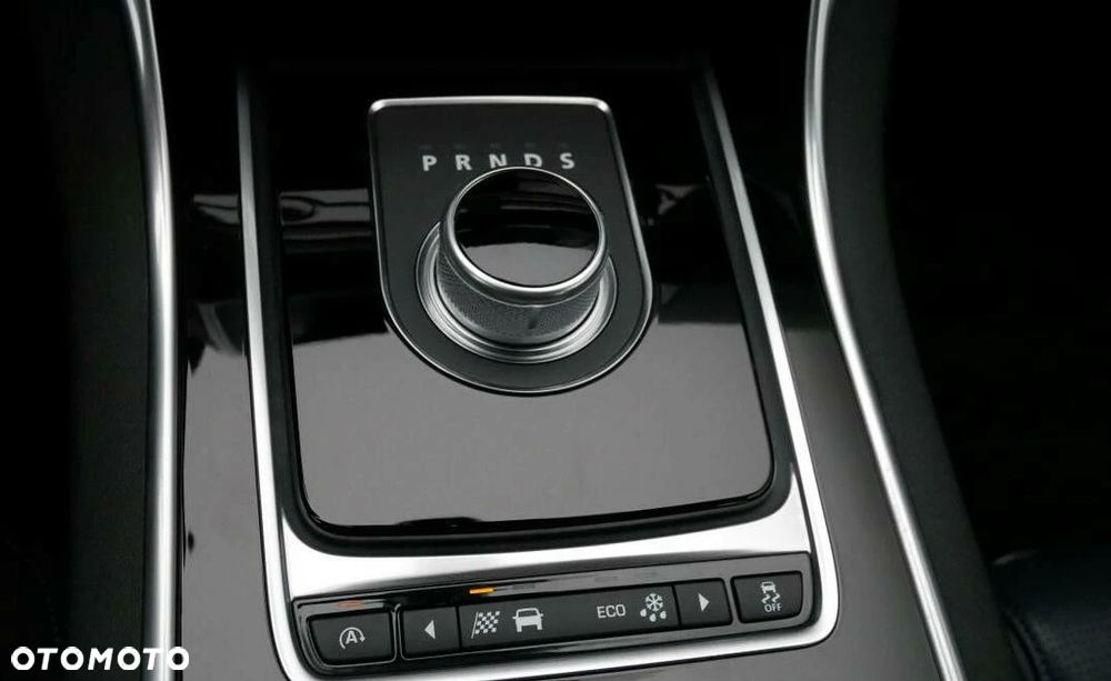 Jaguar XE E-Performance R-Sport - 21