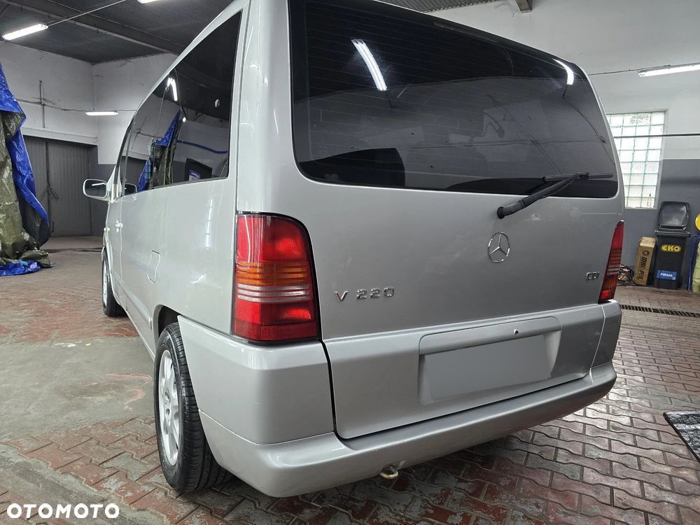 Mercedes-Benz Klasa V - 1