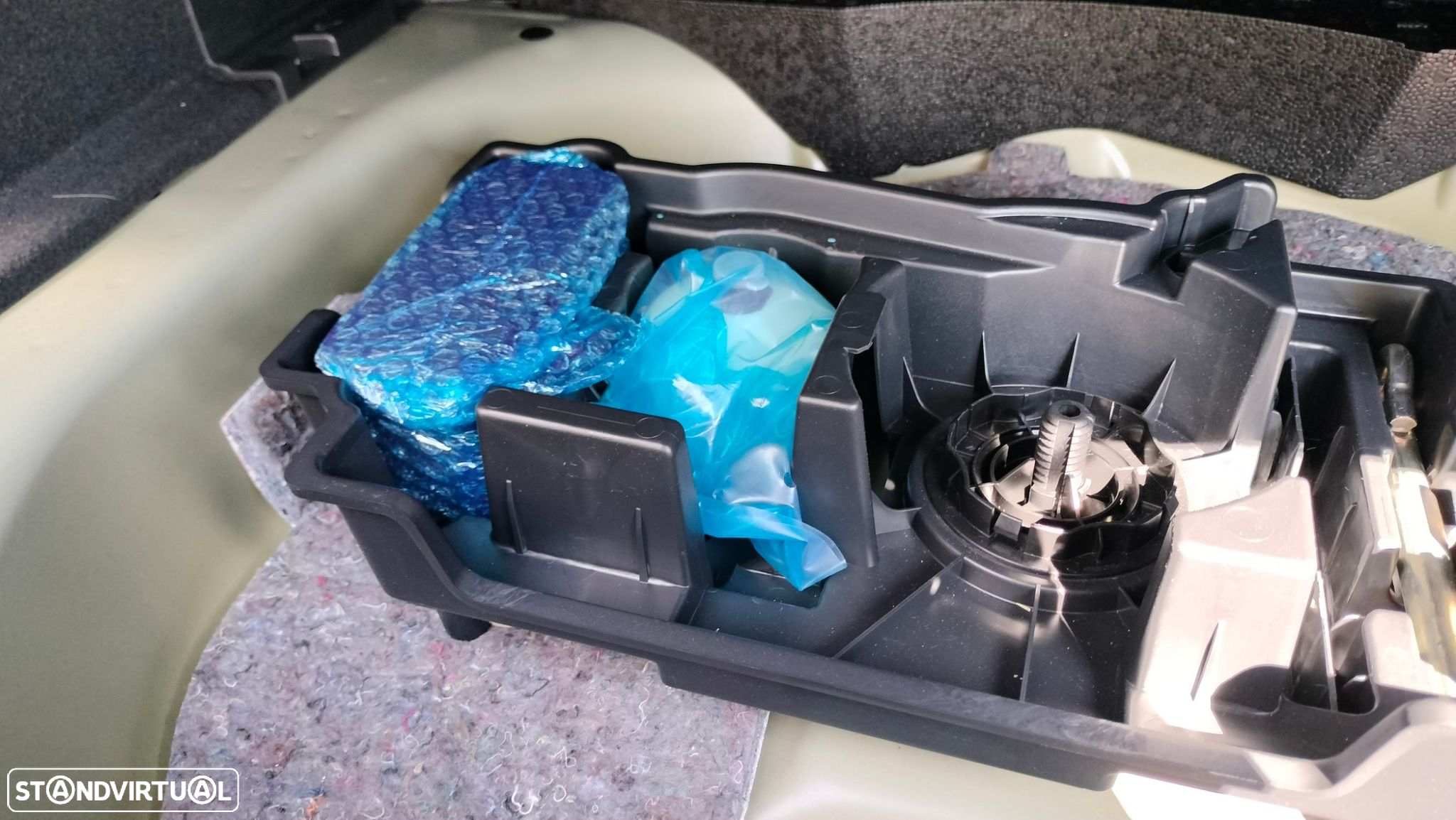 Citroën C4 PureTech 130 Stop&Start EAT8 FEEL PACK - 38