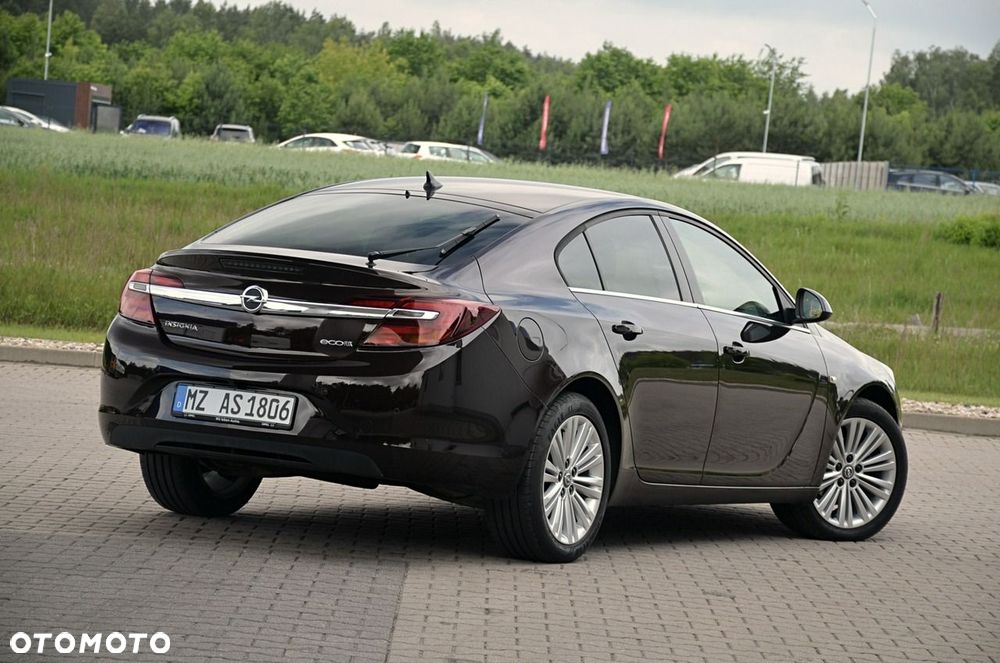 Opel Insignia - 11