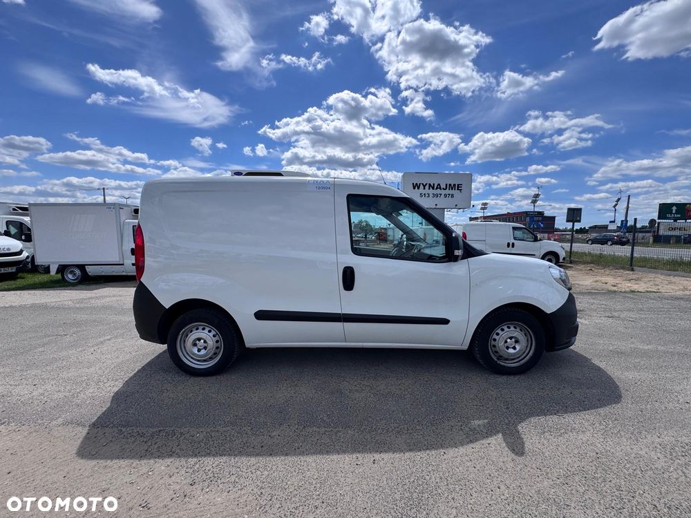 Fiat Doblo / Chłodnia / Zarejestrowany (318) - 11