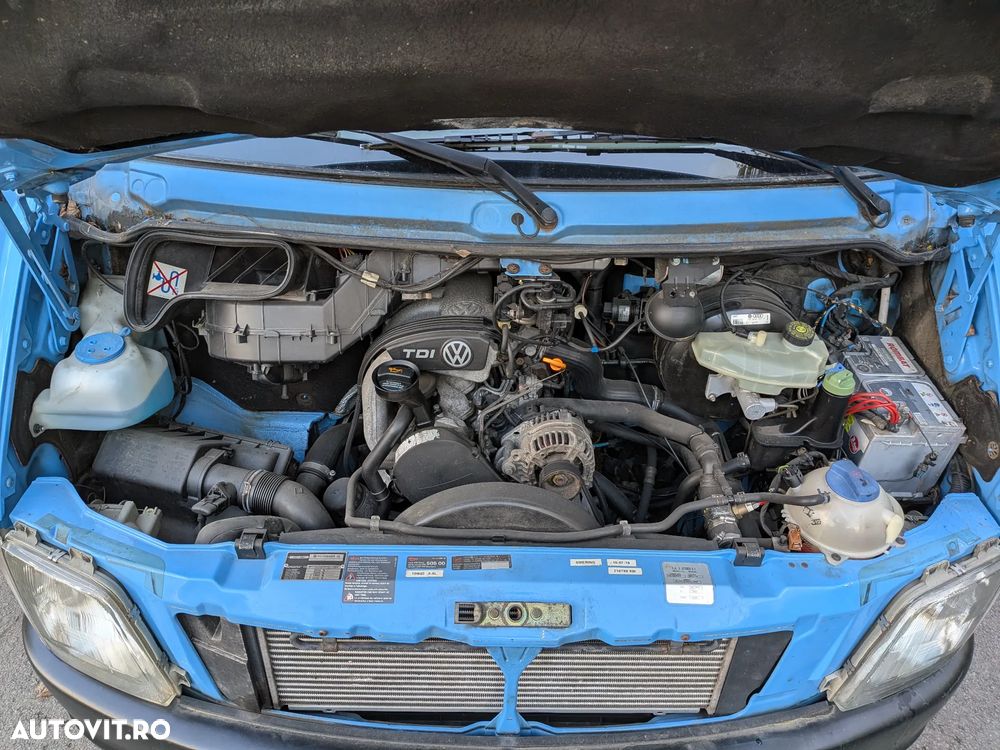 Volkswagen Multivan - 8