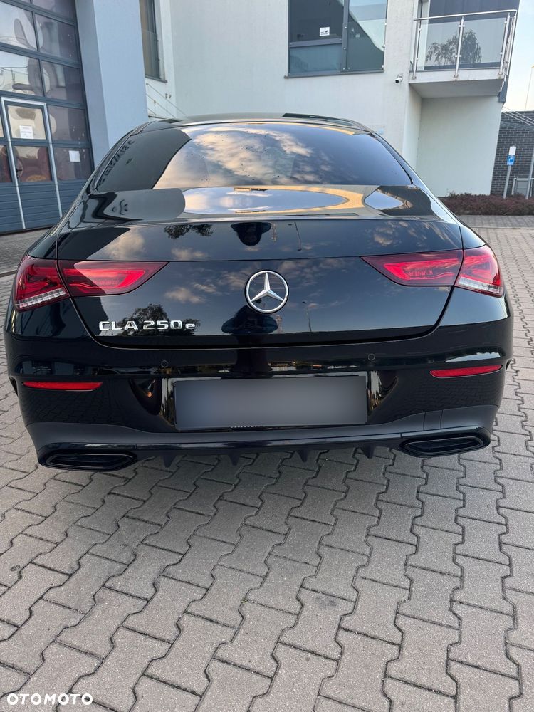 Mercedes-Benz CLA 250 E AMG Line 8G-DCT - 7