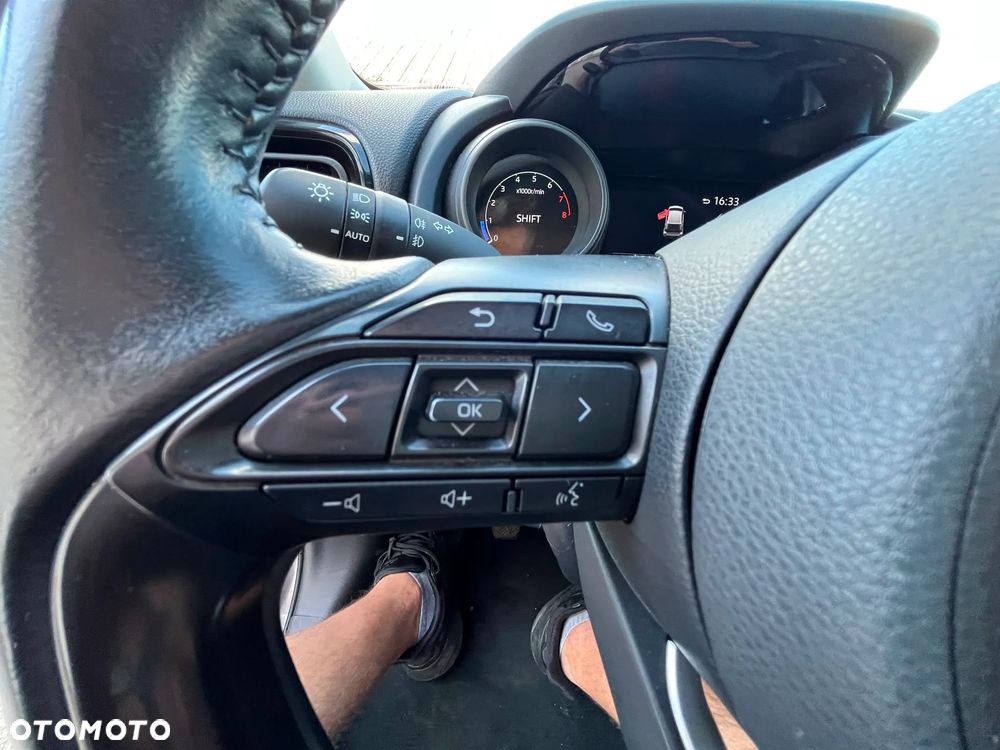 Toyota Yaris 1.5 VVT-i Comfort - 8