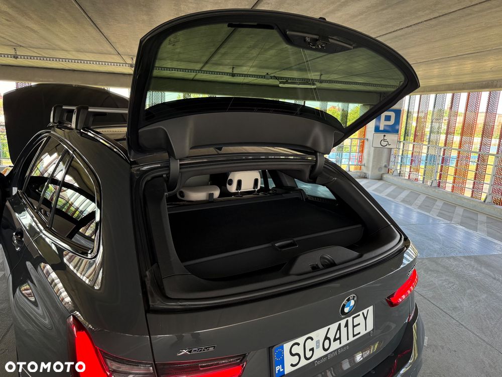 BMW Seria 3 330i M Sport sport - 5