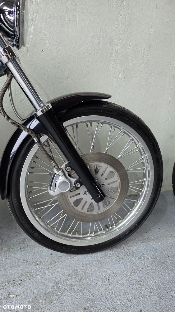 Suzuki Intruder - 20