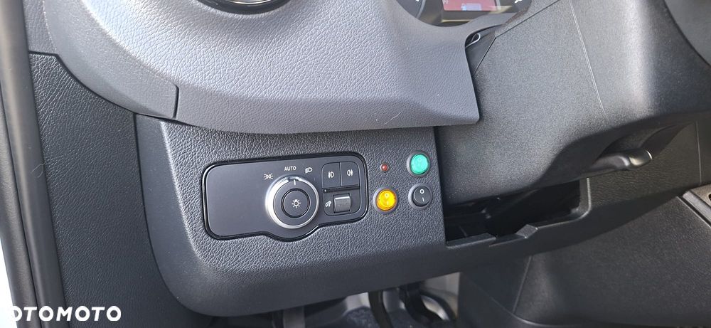 Mercedes-Benz SPRINTER - 16