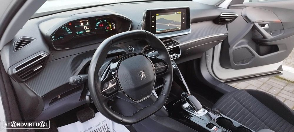 Peugeot e-2008 50 kWh Allure Pack - 11