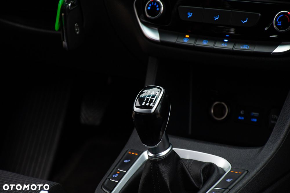 Hyundai i30 1.0 T-GDI Premium - 27