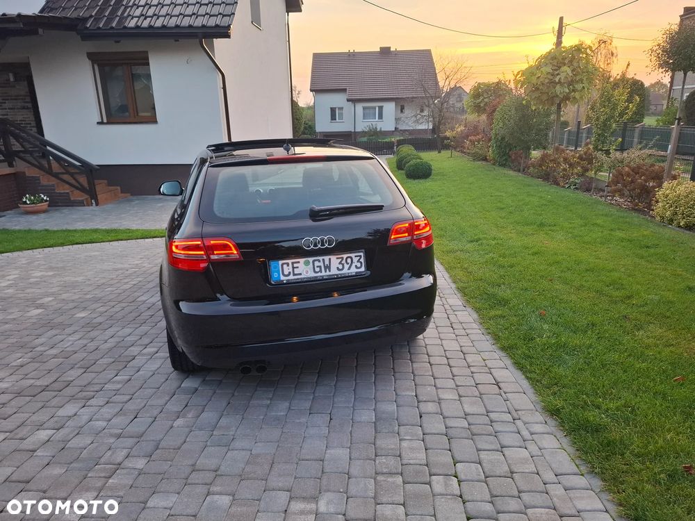 Audi A3 Sportback 2010 photo 4