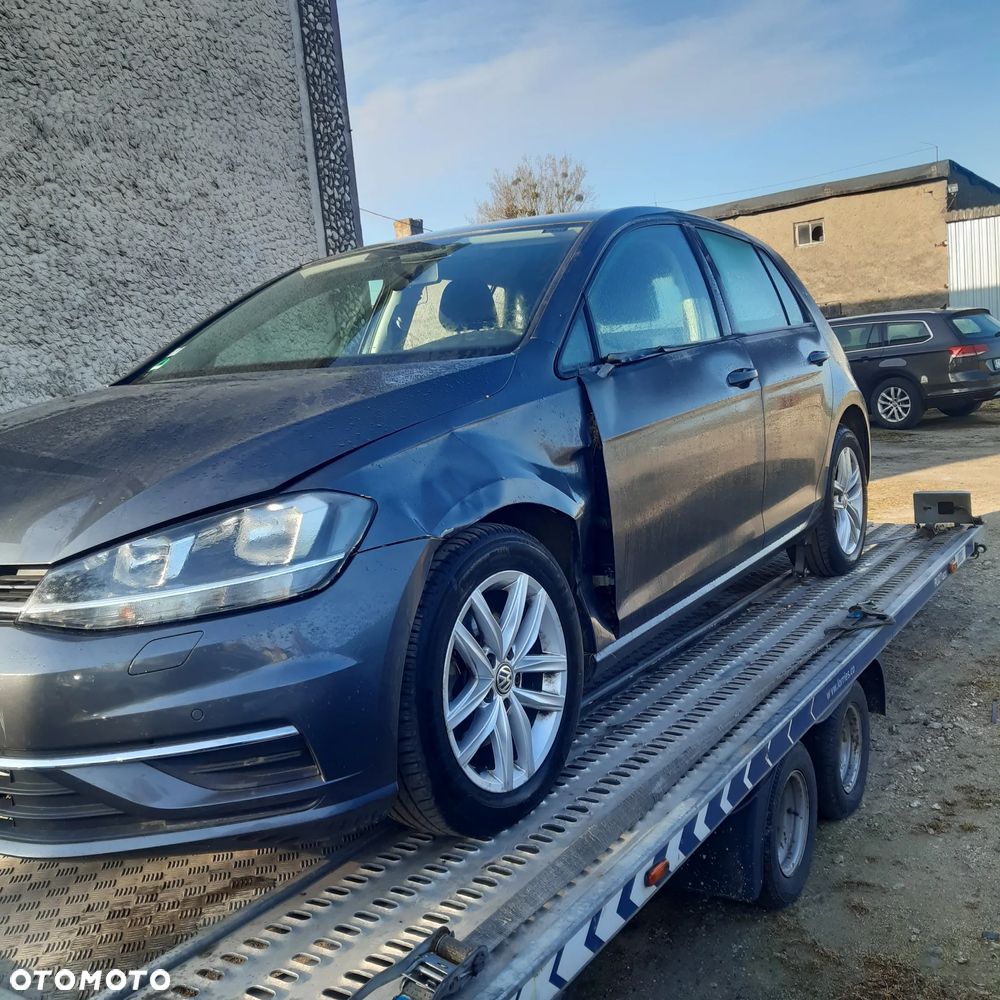 Volkswagen Golf 1.6 TDI (BlueMotion Technology) DSG Comfortline - 2