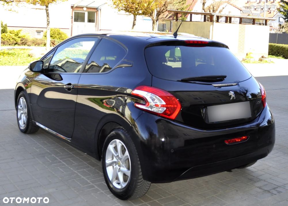 Peugeot 208 82 PureTech Style - 8