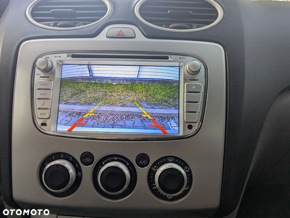 Ford Focus 1.6 TDCi Ambiente DPF - 6