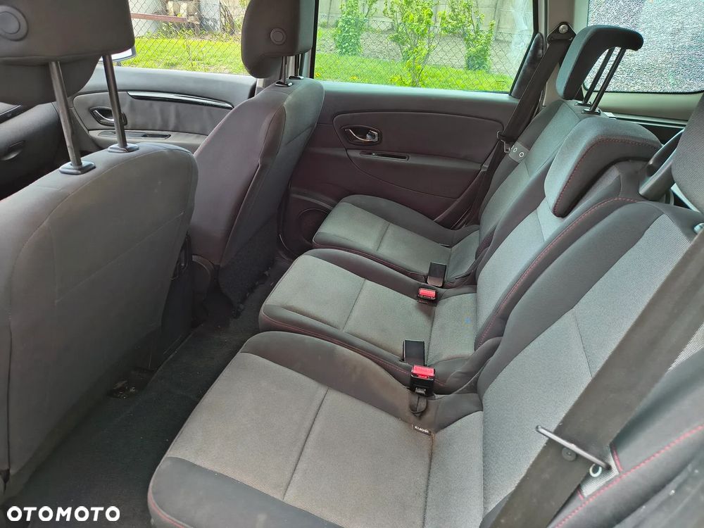 Renault Grand Scenic - 14