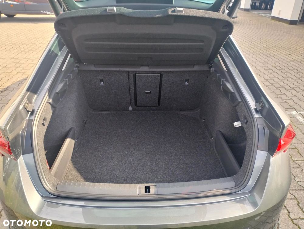 Skoda Octavia 1.5 TSI mHEV Selection DSG - 18