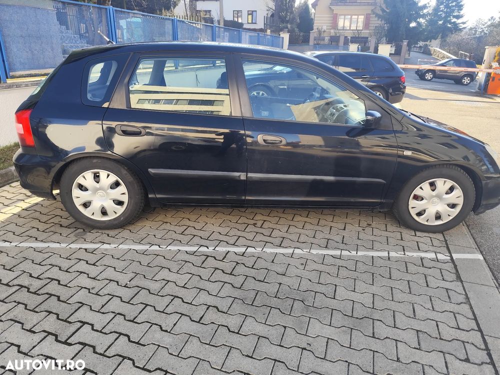 Honda Civic 1.4i LS - 2