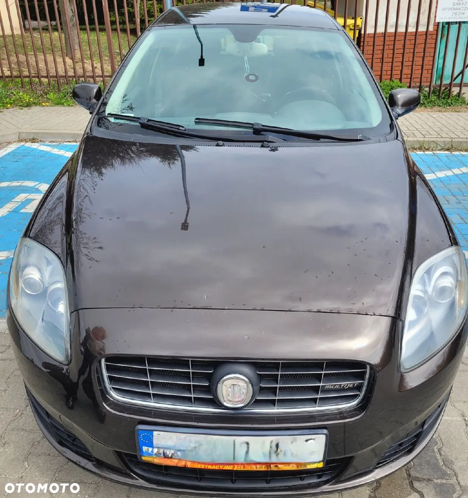 Fiat Croma 1.9 JTD Dynamic - 1