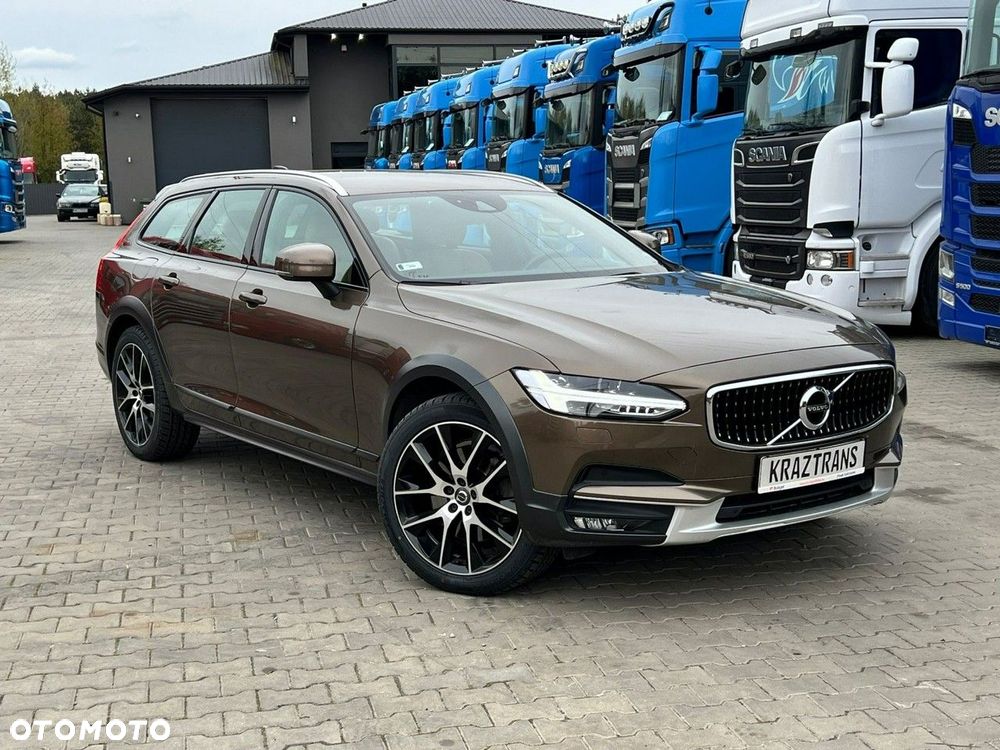 Volvo V90 D4 AWD Momentum Pro - 6