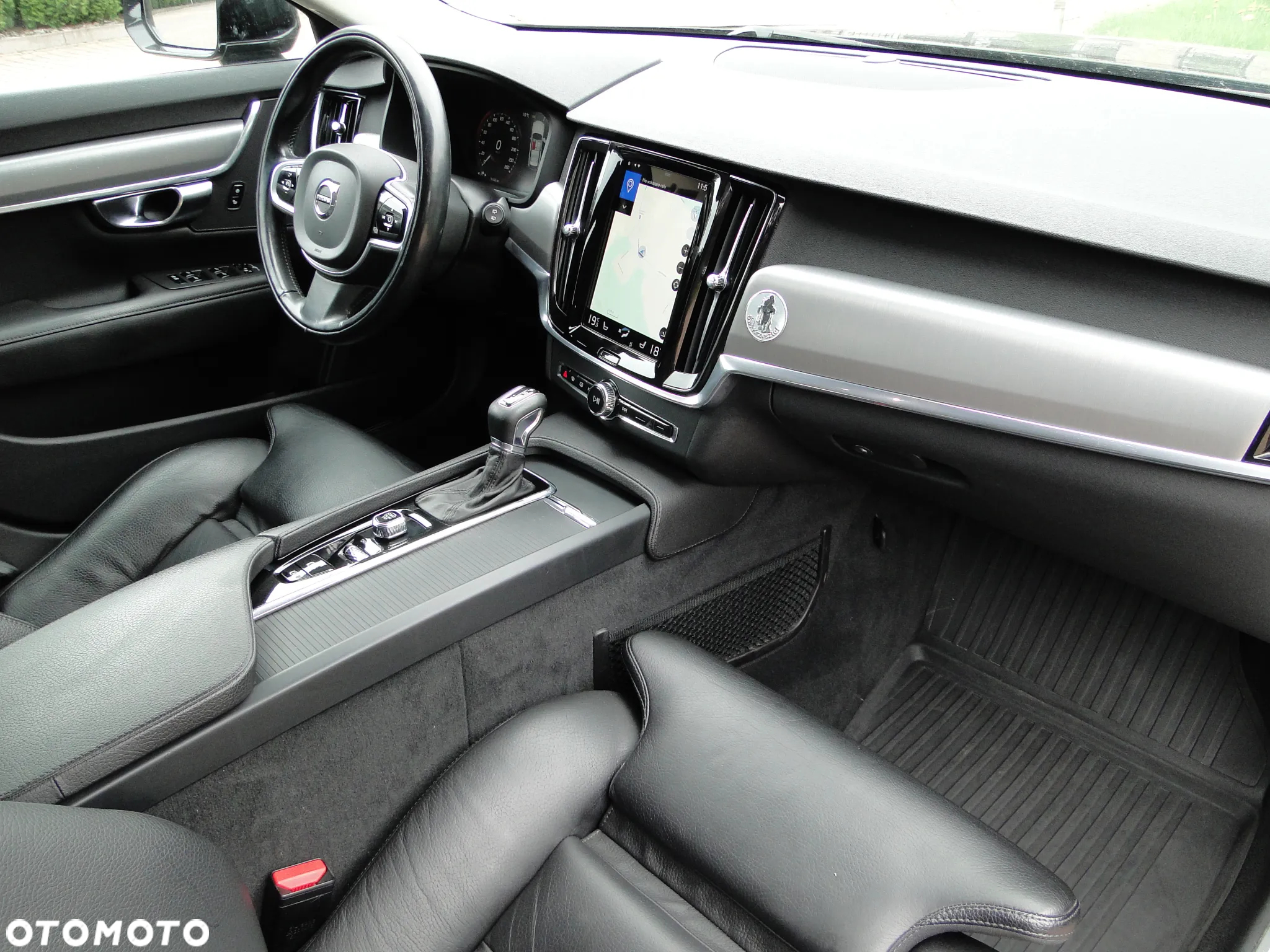Volvo V90 D4 Momentum Pro - 14
