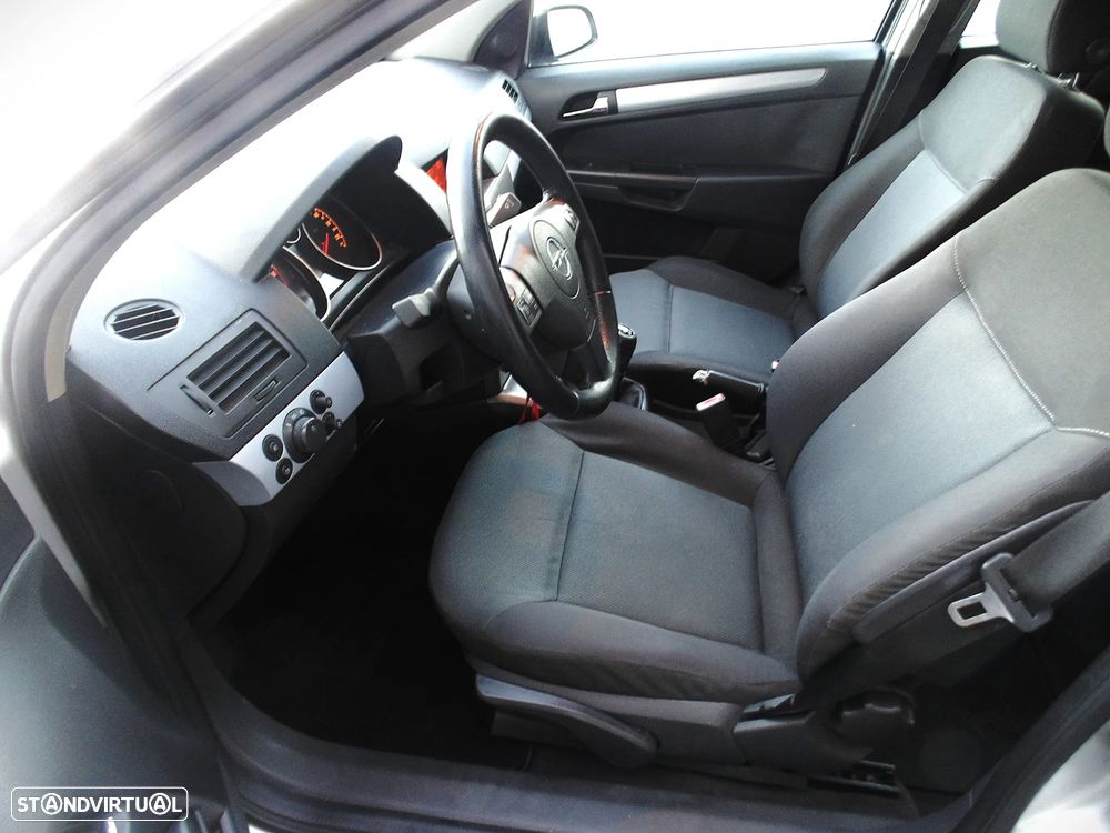 Opel Astra 1.3 CDTI Edition - 33