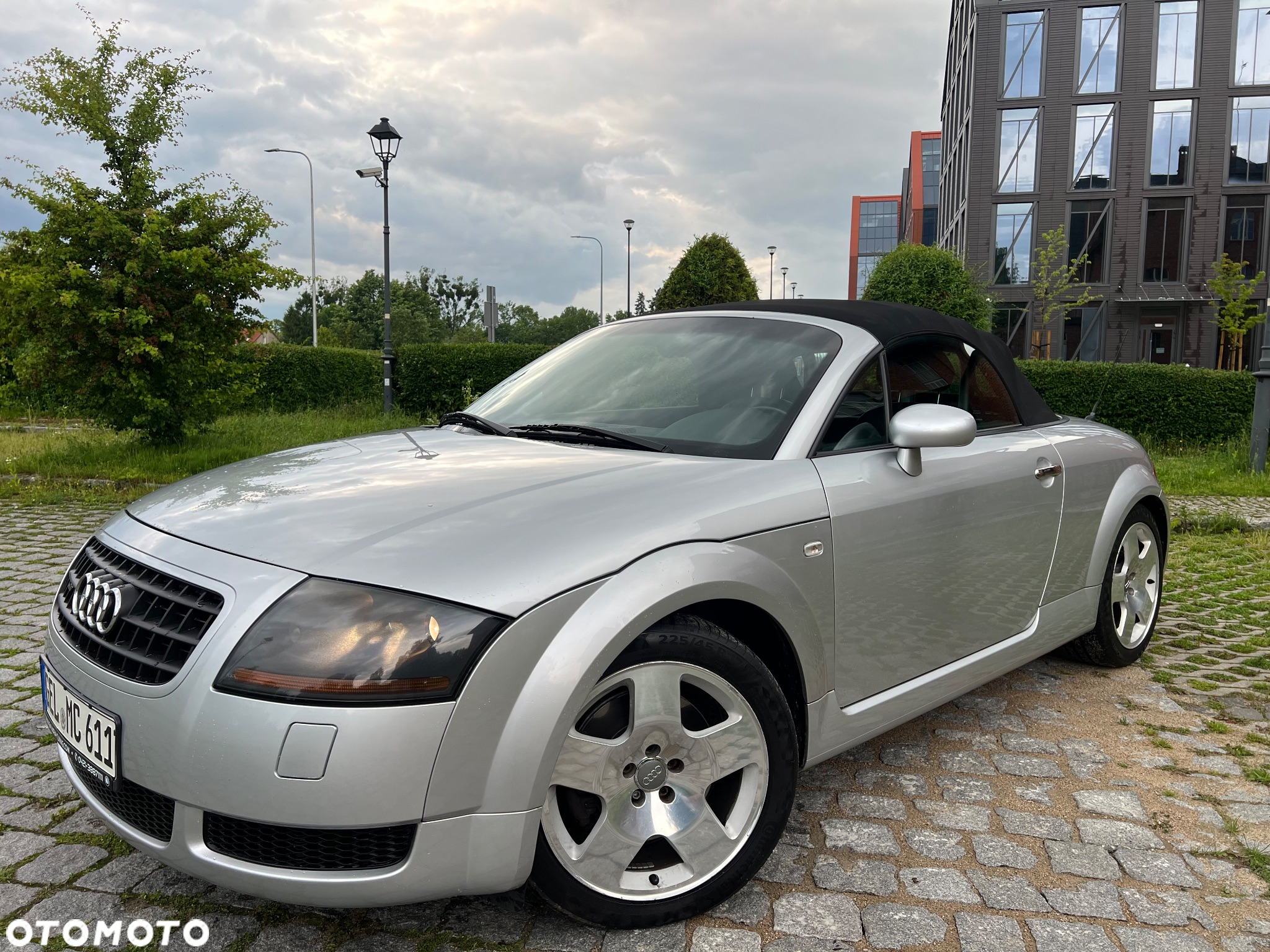 Audi TT Roadster - 3