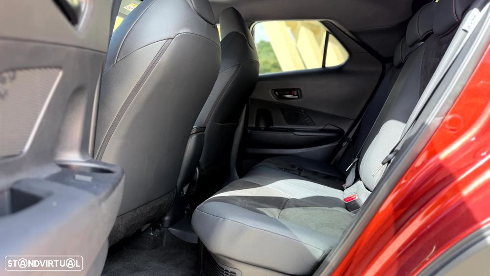 Toyota C-HR 2.0 GR SPORT - 34