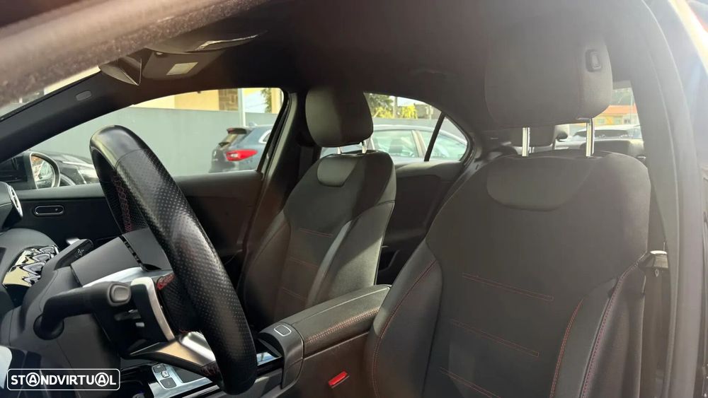 Mercedes-Benz A 200 Limousine d AMG Line Aut. - 12