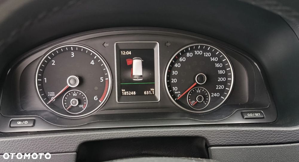 Volkswagen Multivan - 9