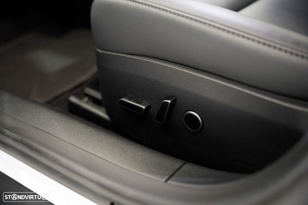 Tesla Model 3 Long Range Tração Traseira - 16