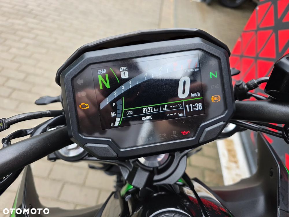 Kawasaki Z 650 - 16