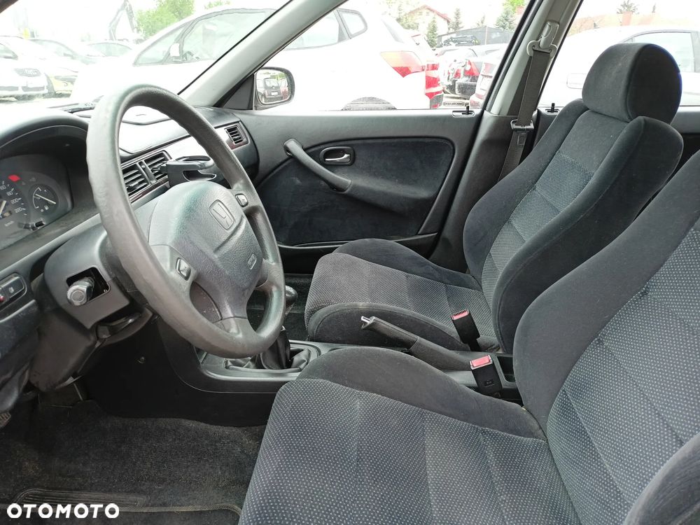 Honda Civic 1.4i S - 8