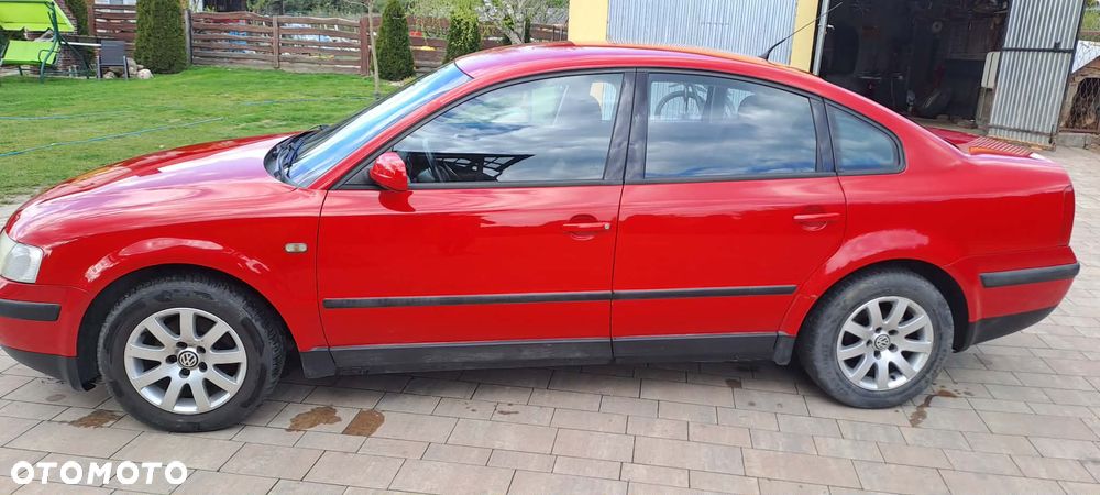 Volkswagen Passat 1.8 Comfortline - 6