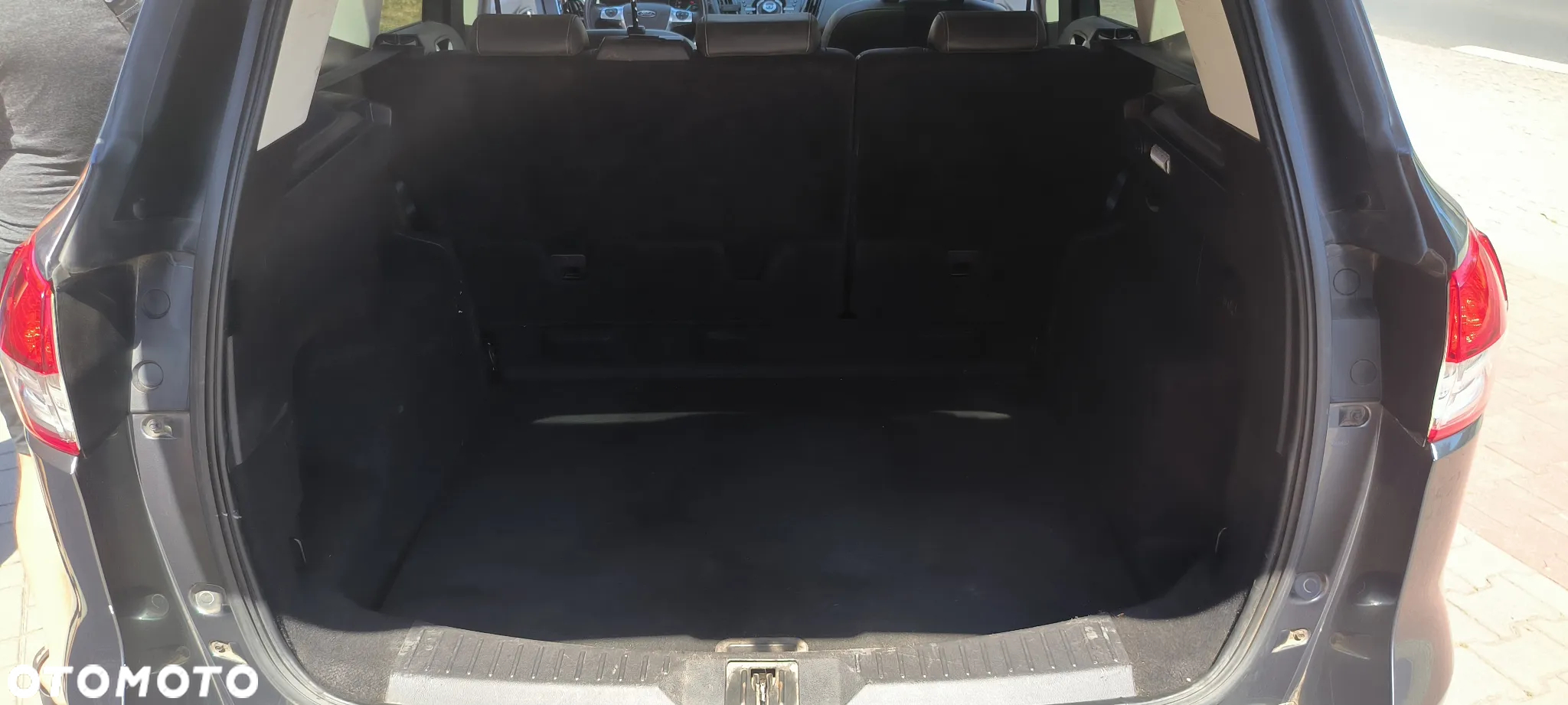 Ford Kuga 2.0 TDCi 4WD Titanium - 24