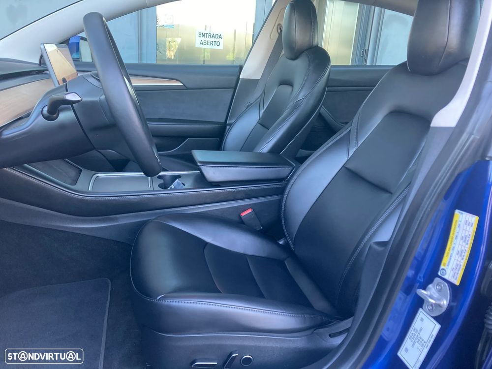 Tesla Model 3 RWD - 28