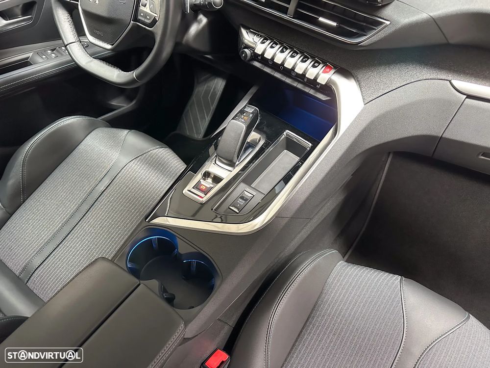 Peugeot 3008 225 e-EAT8 Allure Pack - 46